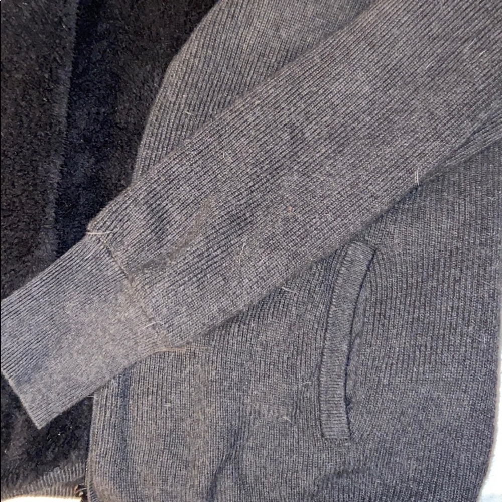 Fur lined sweater - Picture 2 of 2